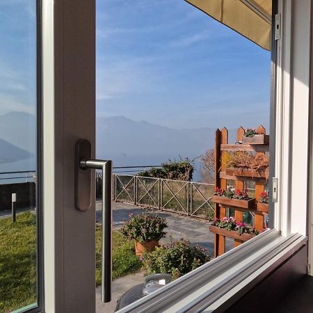 Gioiello Sul Lago D'Iseo Sale Marasino Exteriér fotografie